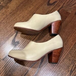 White, leather heels